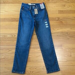 Levi's 724 High-Rise Slim Straight Jeans